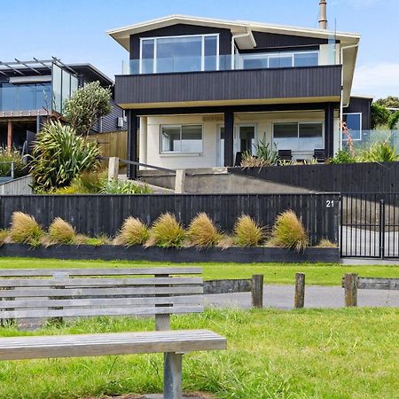 Wow On Wanaka Bay Apartment New Plymouth Ngoại thất bức ảnh