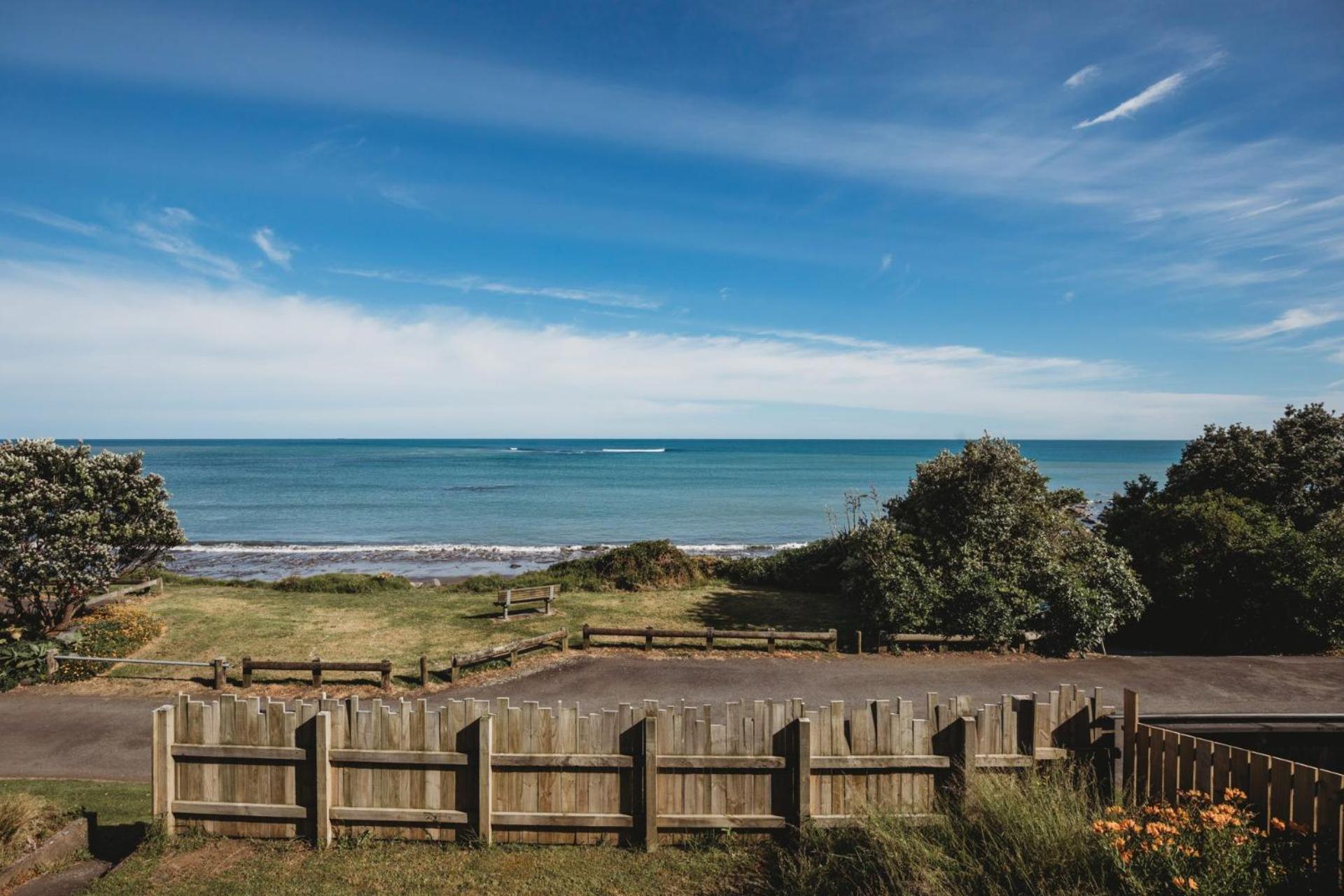 Wow On Wanaka Bay Apartment New Plymouth Ngoại thất bức ảnh