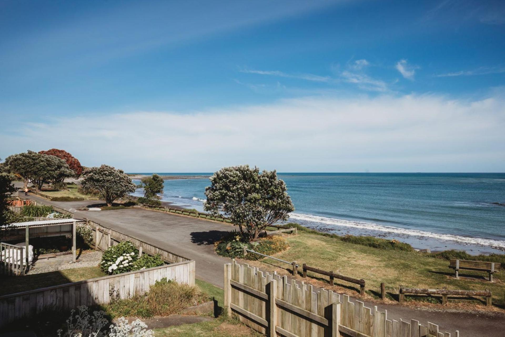 Wow On Wanaka Bay Apartment New Plymouth Ngoại thất bức ảnh