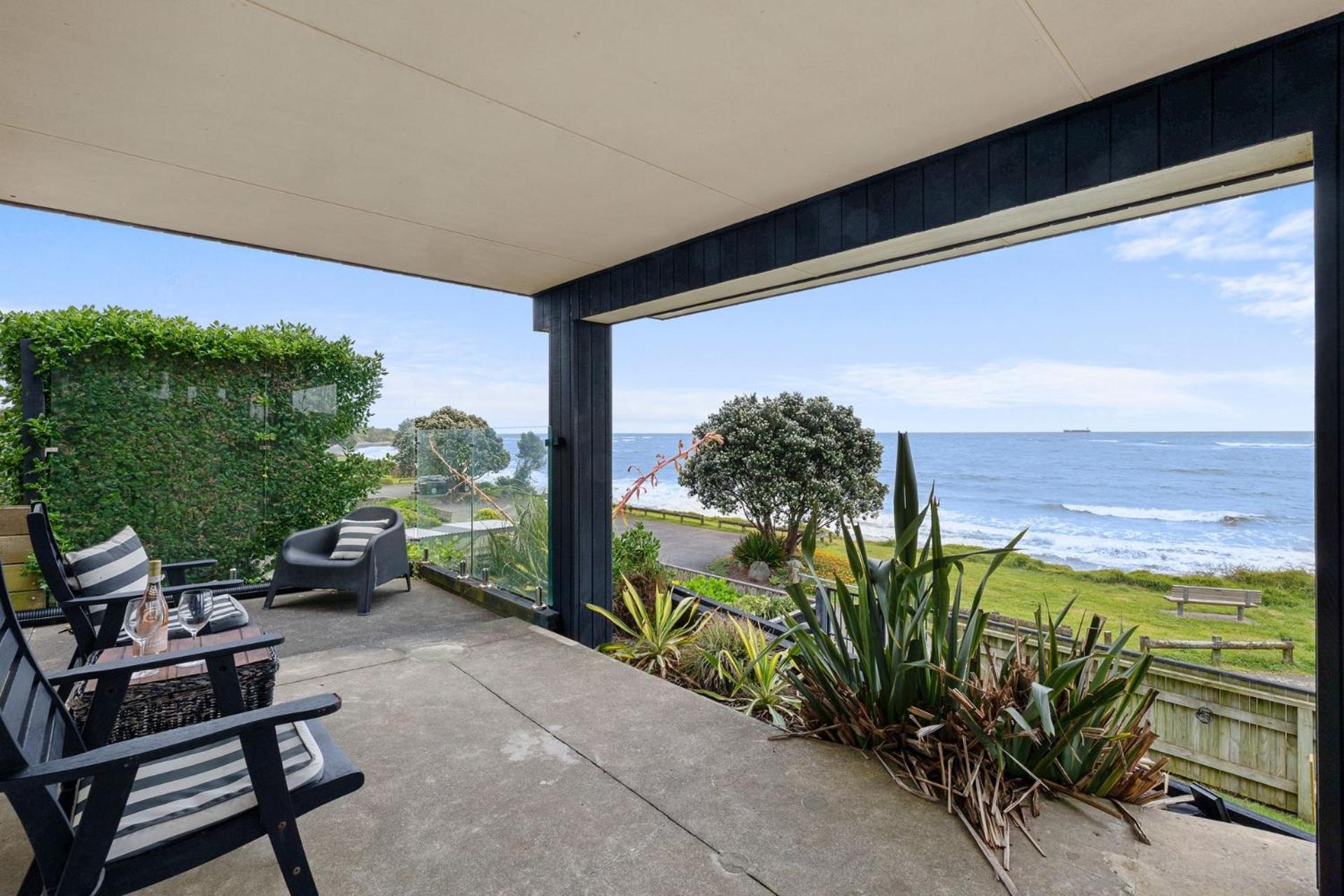 Wow On Wanaka Bay Apartment New Plymouth Ngoại thất bức ảnh